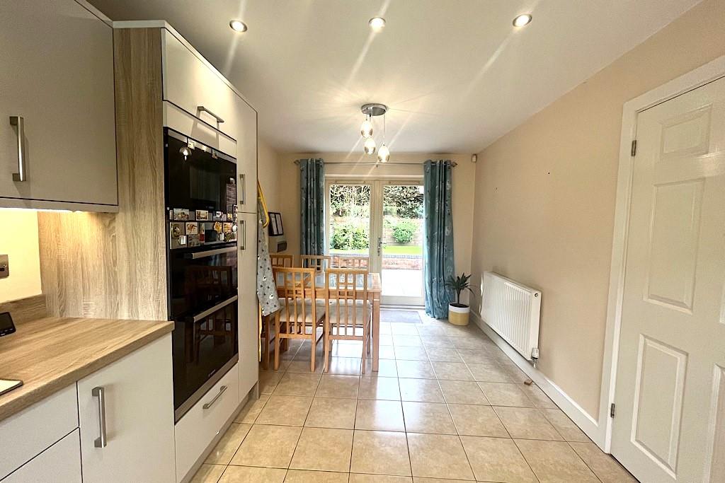 6 The Pines Lower Road, Shrewsbury, SY4 3RH For Sale
